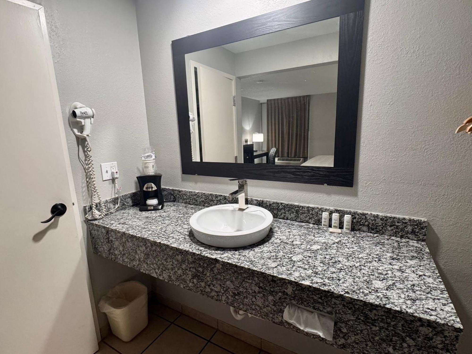 Baymont By Wyndham Great Falls City Center Exterior foto