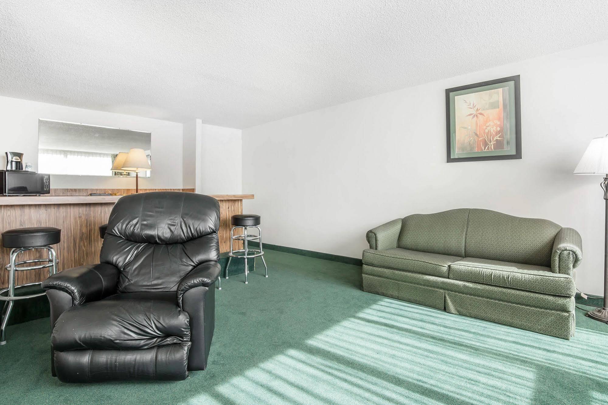 Baymont By Wyndham Great Falls City Center Exterior foto